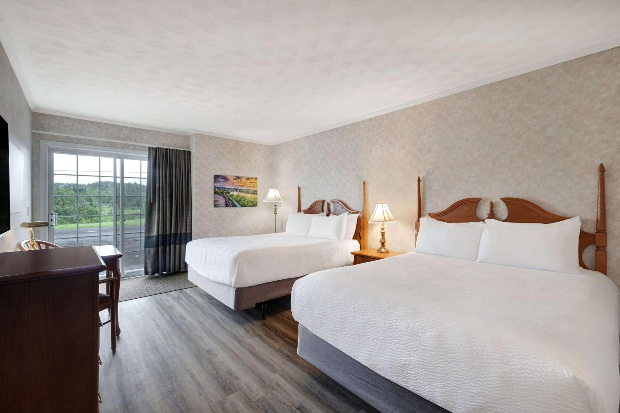 Days Inn By Wyndham Edmundston Eksteriør bilde