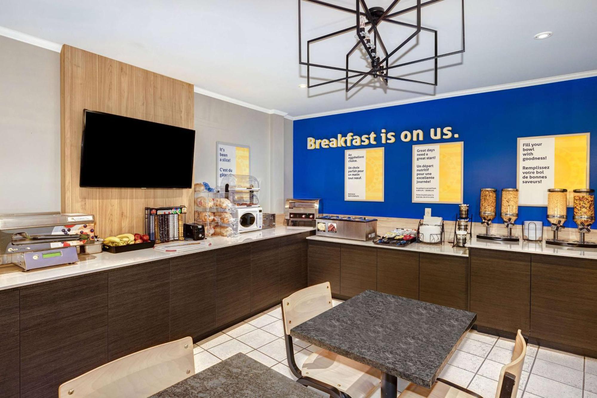 Days Inn By Wyndham Edmundston Eksteriør bilde
